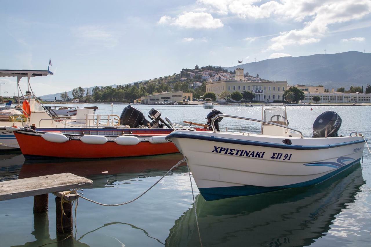 Kalavria Luxury Suites - Magnificent Sea View Of Poros Poros Town Dış mekan fotoğraf