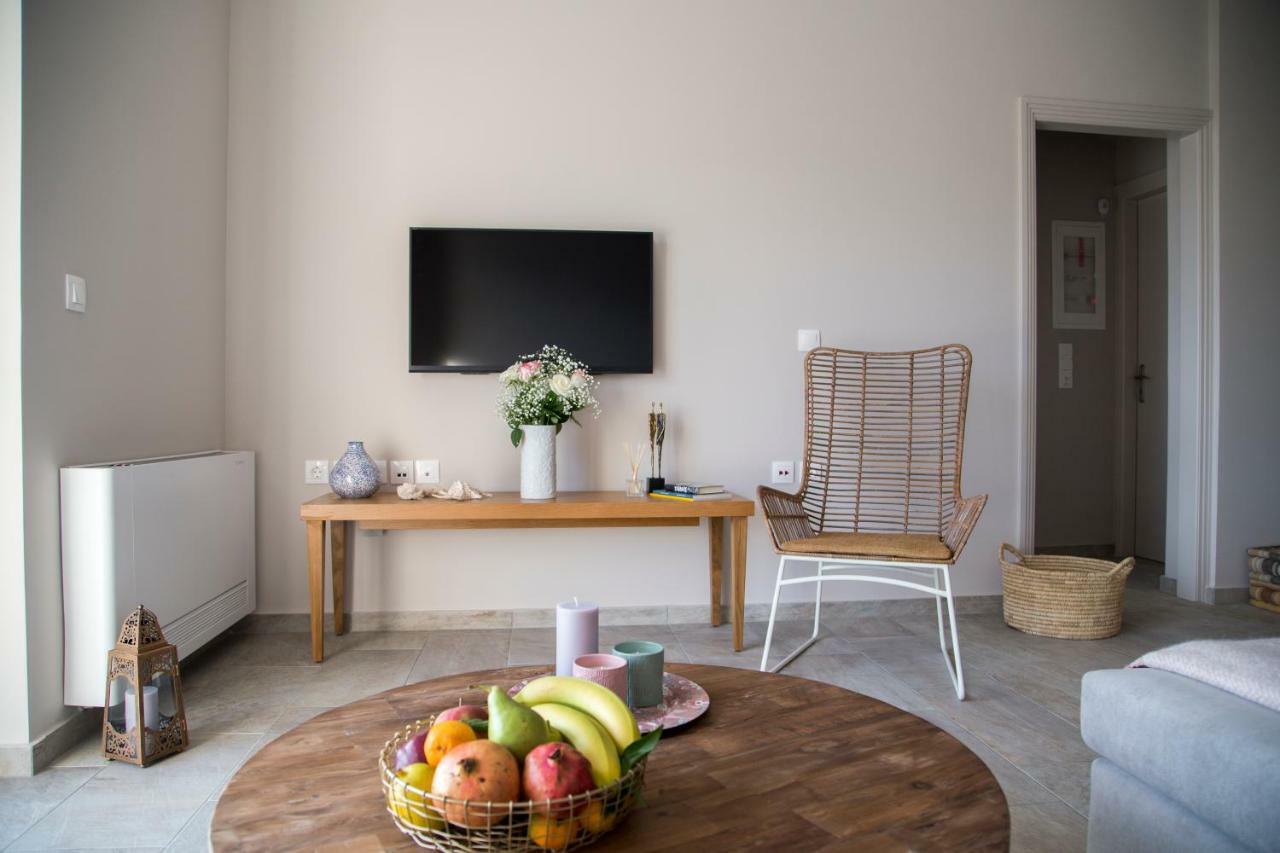 Kalavria Luxury Suites - Magnificent Sea View Of Poros Poros Town Dış mekan fotoğraf