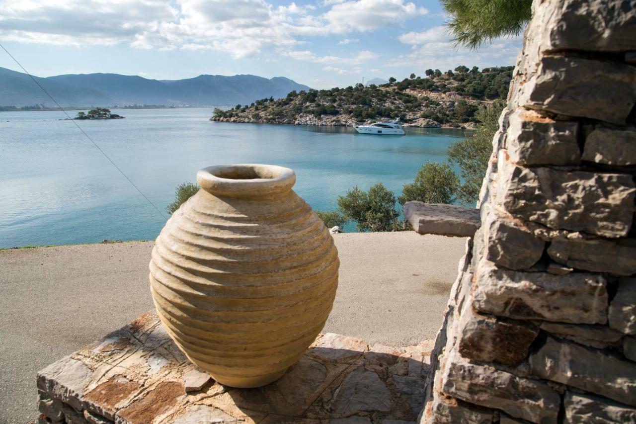 Kalavria Luxury Suites - Magnificent Sea View Of Poros Poros Town Dış mekan fotoğraf
