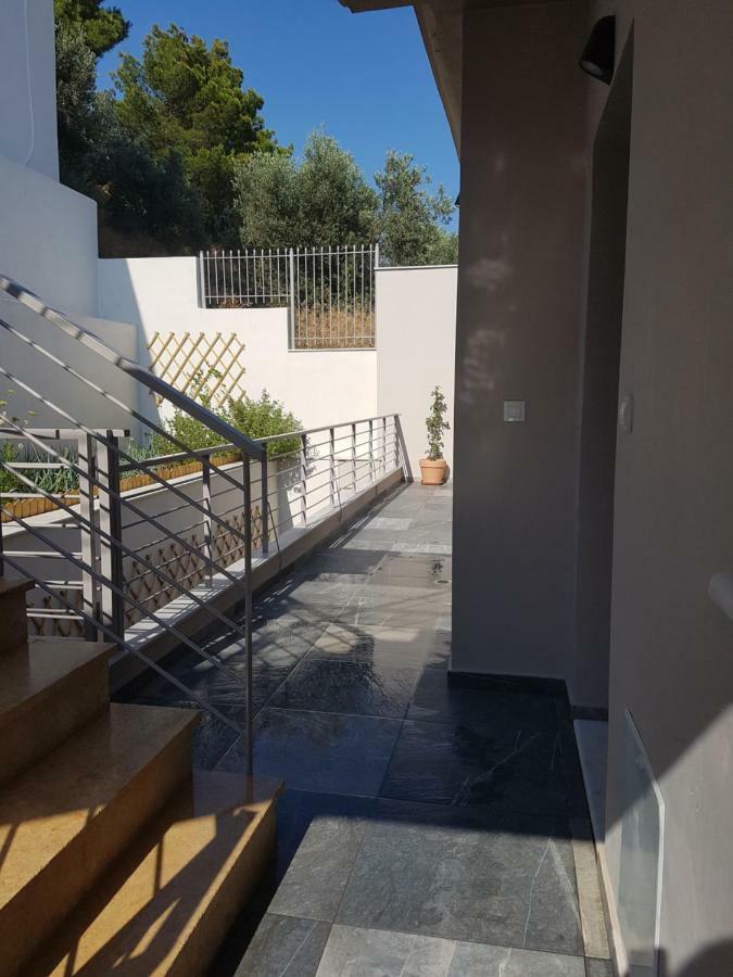 Kalavria Luxury Suites - Magnificent Sea View Of Poros Poros Town Dış mekan fotoğraf