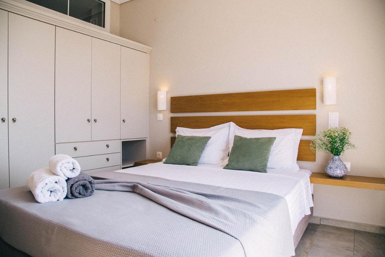 Kalavria Luxury Suites - Magnificent Sea View Of Poros Poros Town Dış mekan fotoğraf